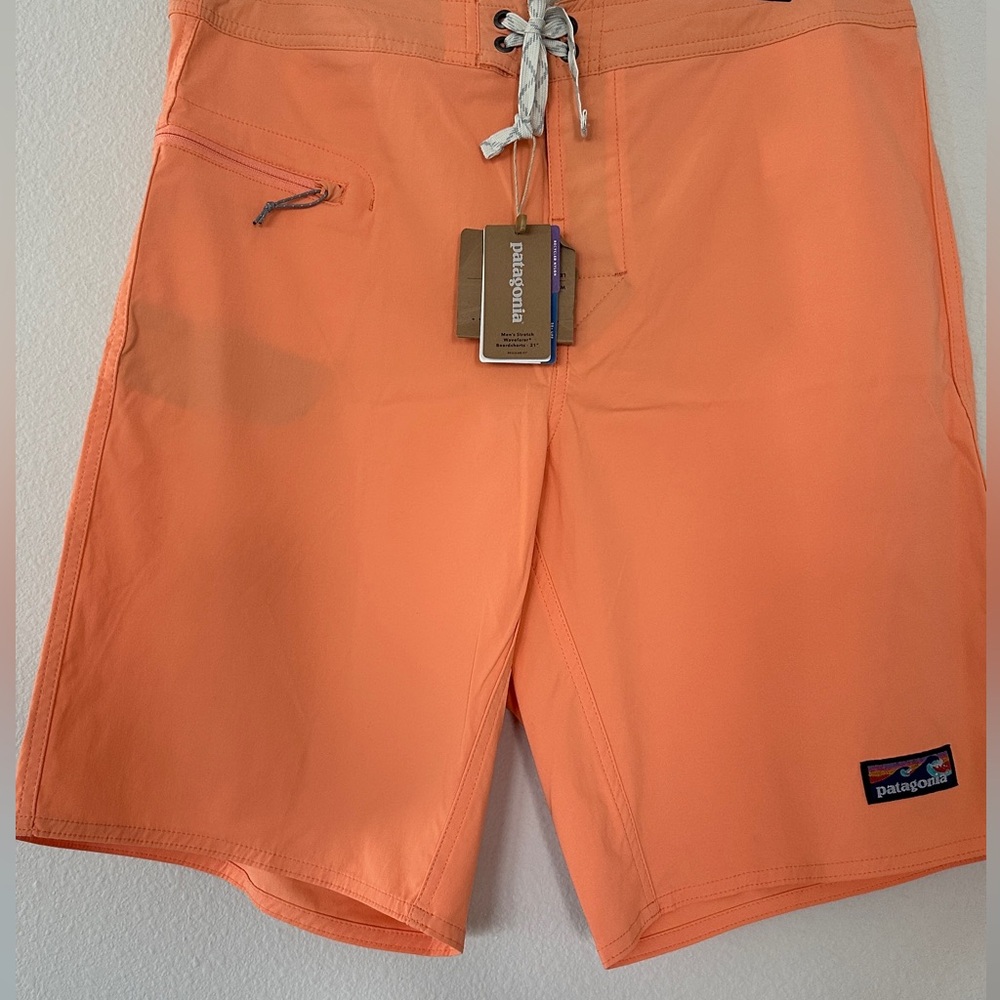 Patagonia Men's Stretch Wavefarer Peach Sherbet Boardshorts 21”